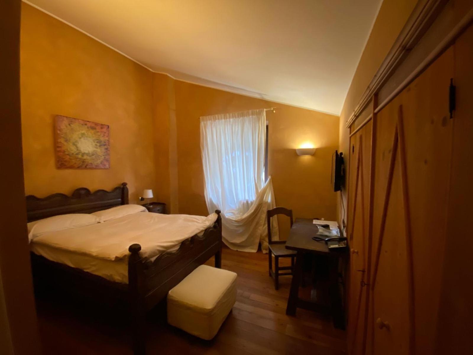 Hotel Cristallo 3*